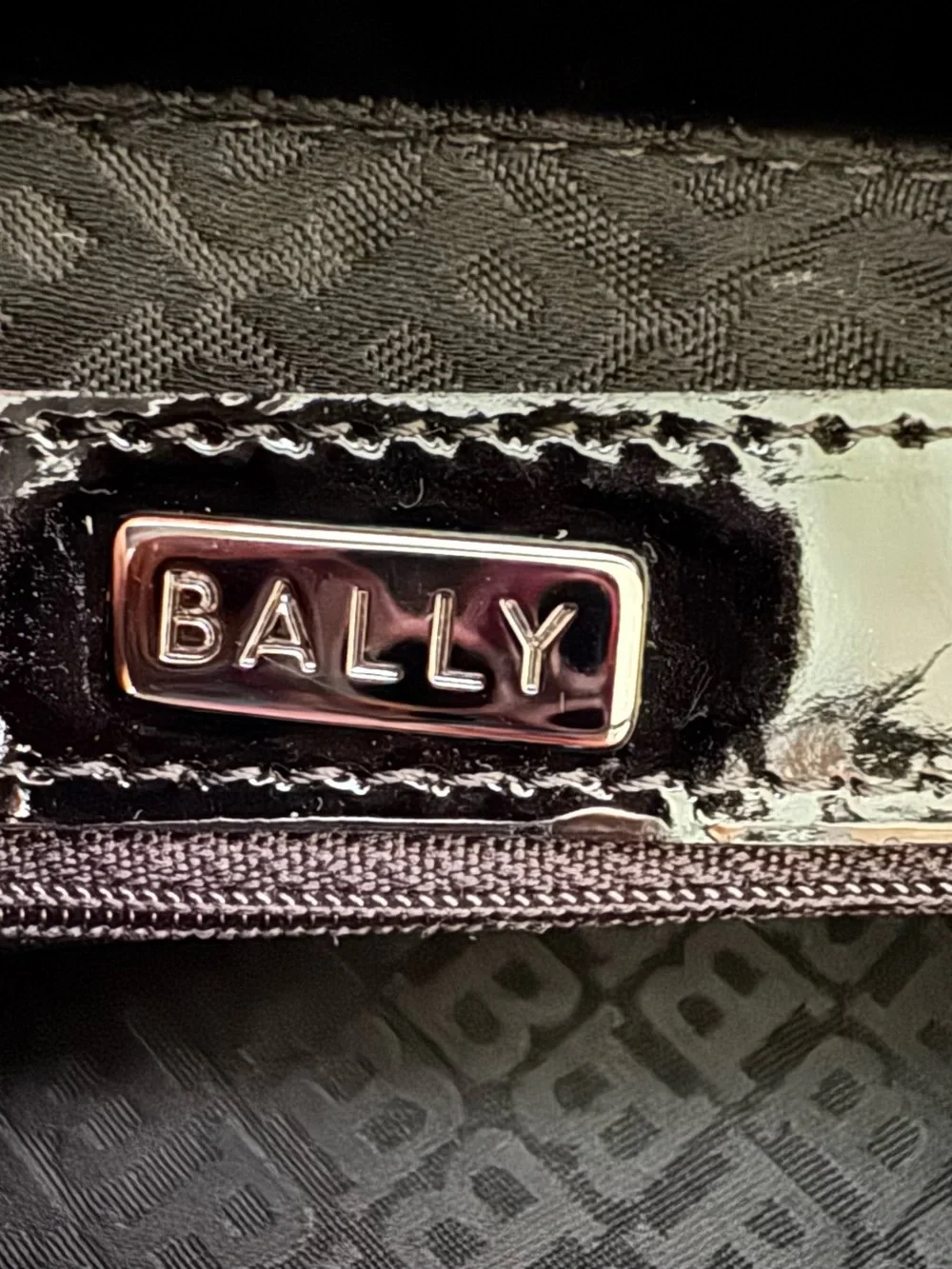 Bally vintage patent leather top handle small purse
